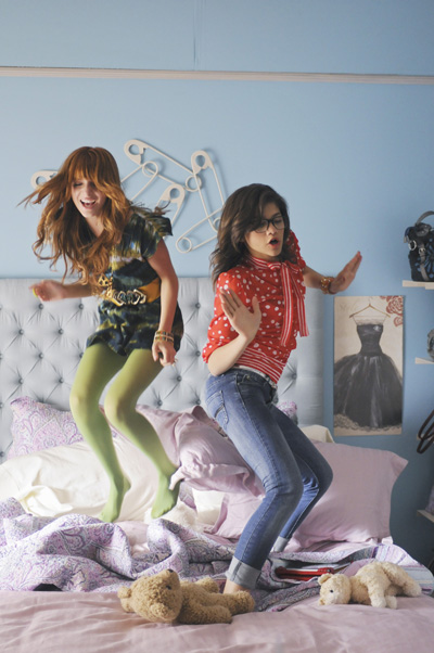Check Out Bella and Zendaya’s “Something To Dance For/TTYLXOX (Mash Up)”!