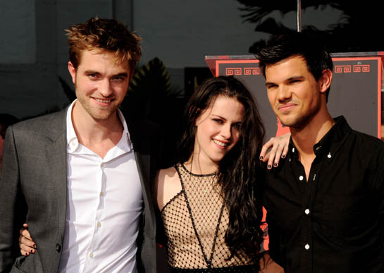 The Stars of <em>Twilight</em> Get the Best Thank You Gifts Ever