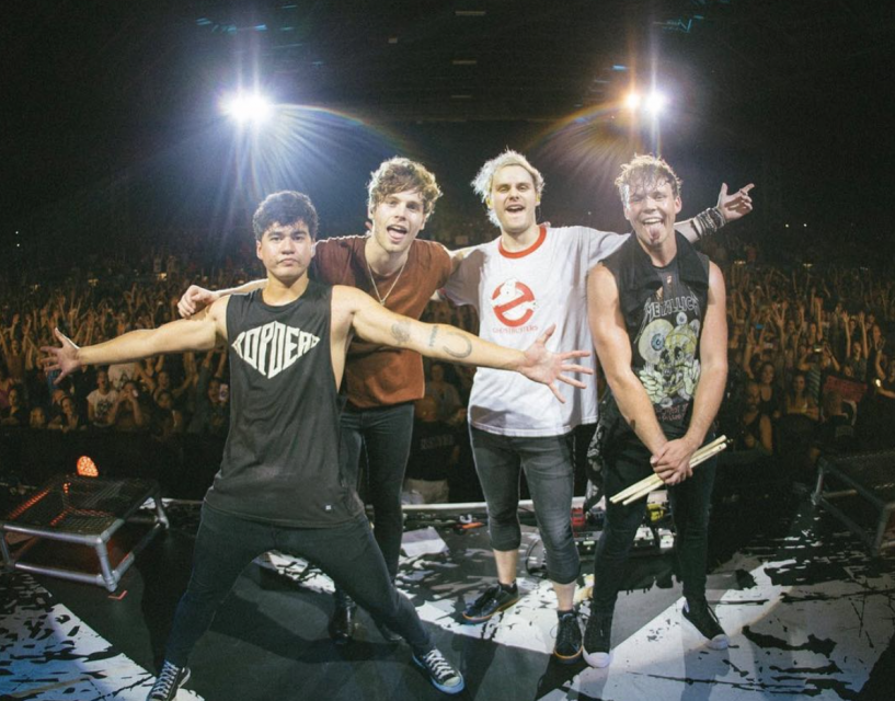 All The Photos of 5SOS That Show They’re Making New Music