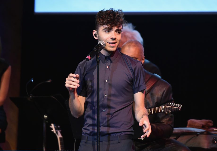 Nathan Sykes Covers ‘Let It Go’