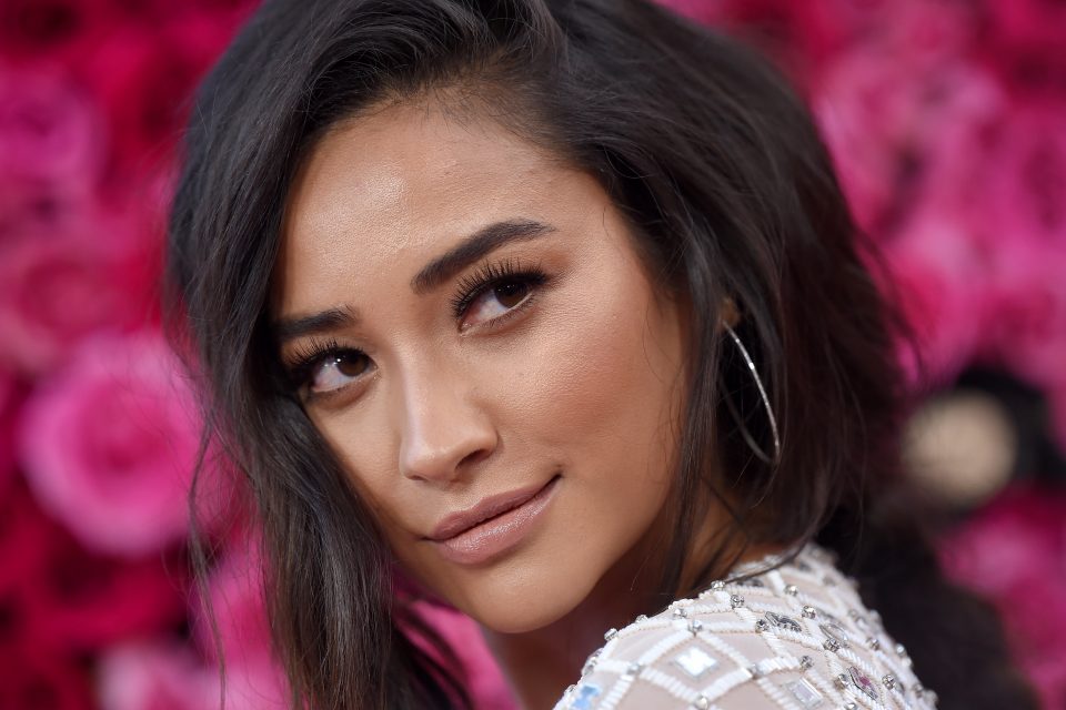 Quiz: Are You More Shay Mitchell or Emily Fields?