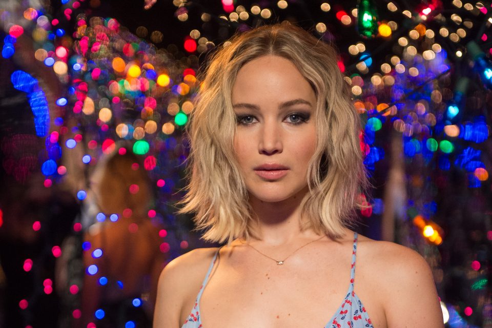 This is Why Jennifer Lawrence Won’t Take Selfies With Fans