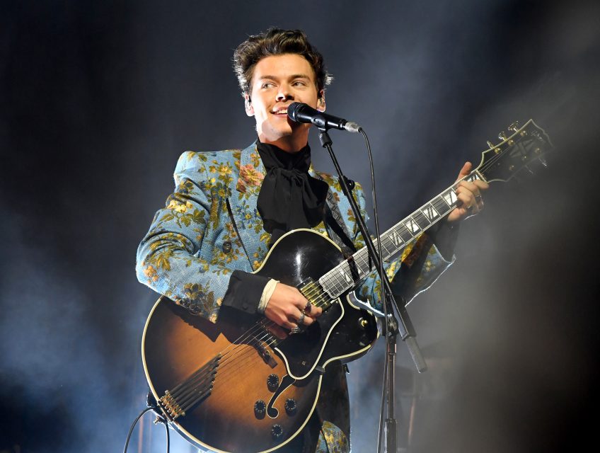 Harry Styles Sang A Taylor Swift Song And Fans Are Freaking Out