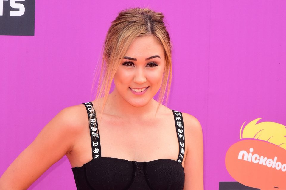 LaurDIY Takes Fans on Her Vacation in Cabo