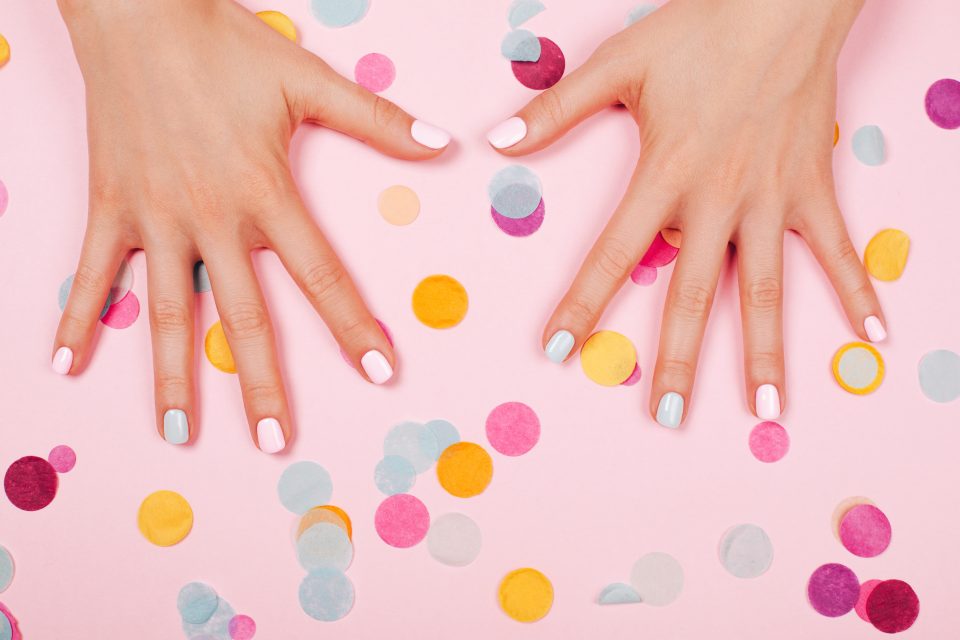 Quiz: What is the Perfect Holiday Mani for Your Zodiac Sign?