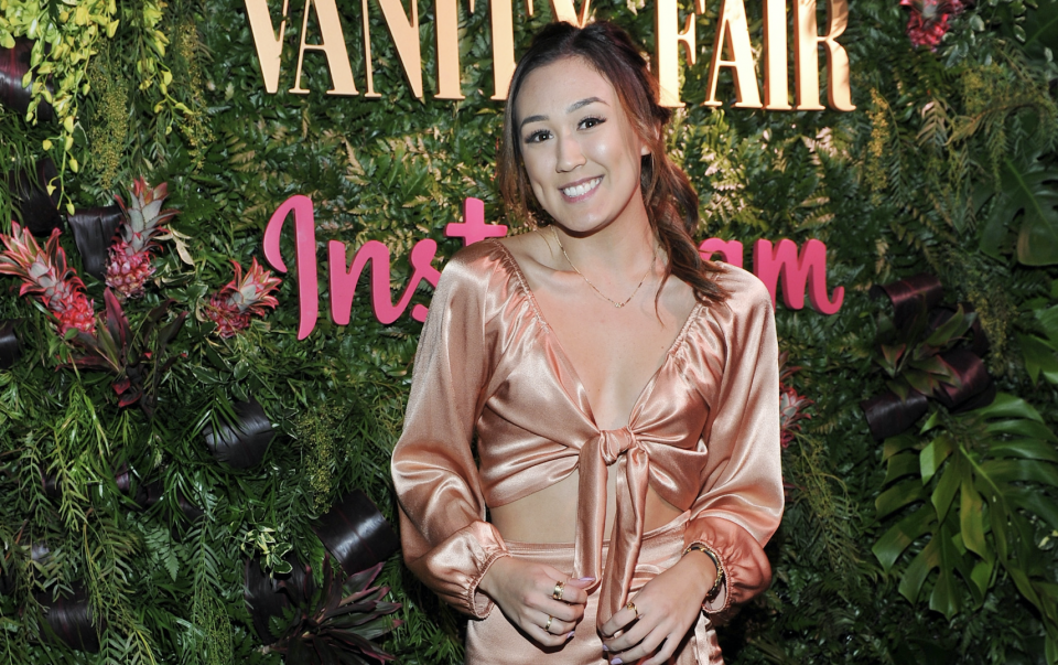 LaurDIY Shows Fans What Goes On Behind the Scenes of a Photoshoot