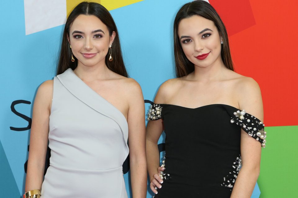 The Merrell Twins Meet Their Internet Bestie For The First Time In Latest Vlog