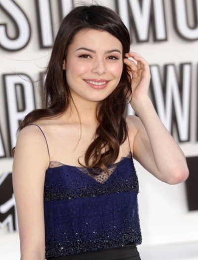 Who Is Miranda Cosgrove Dating and Who Has She Been Linked To?